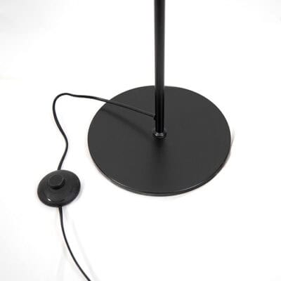 Pied de lampadaire — allumé