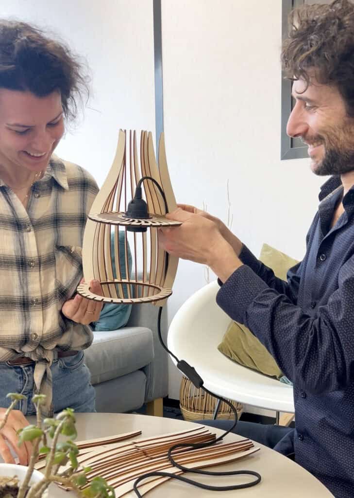 Offrez un luminaire à assembler à deux